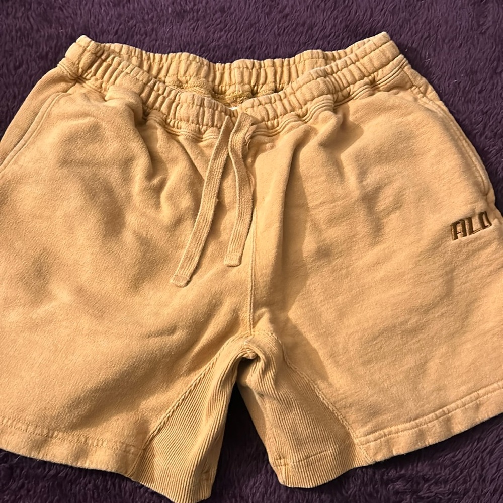 New Balance aime leon dore sweat shorts. Size M.